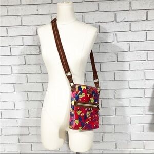 Sakroots Artist Circle Flat Crossbody